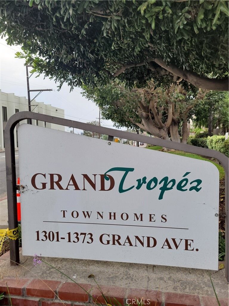 Property Photo:  1329 E Grand Avenue C  CA 90245 