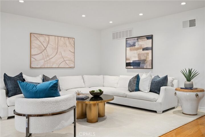 Property Photo:  11687 Bellagio 12  CA 90049 