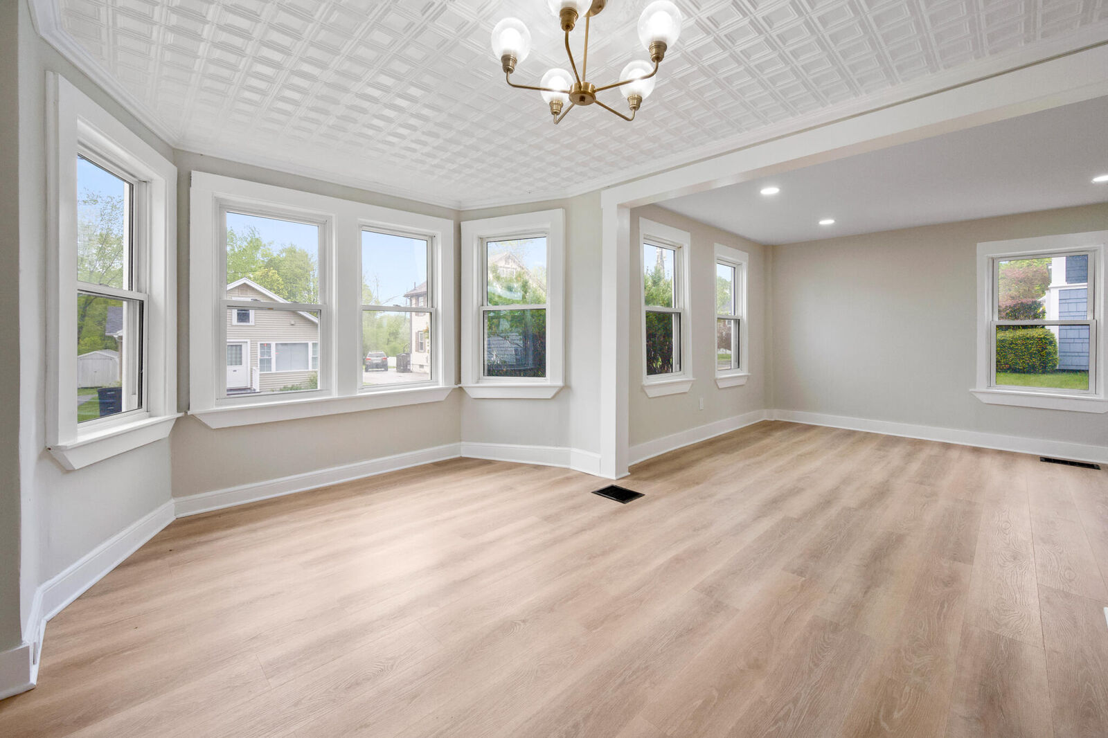 Property Photo:  50 14th Street  ME 04401 