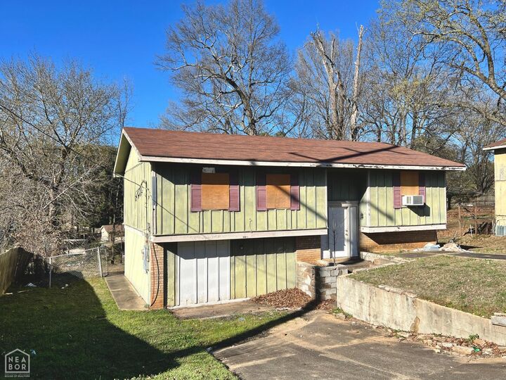 Property Photo:  2006 W Nettleton Avenue  AR 72401 