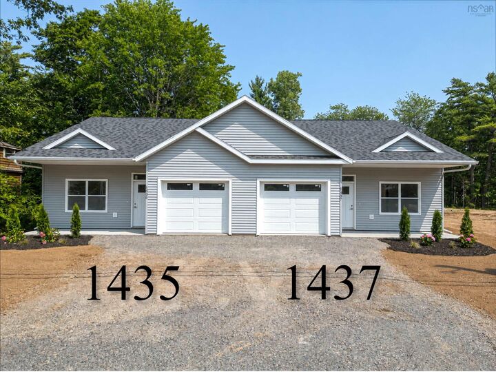 Property Photo: 1437 Princess Crescent NS B4R 1B2