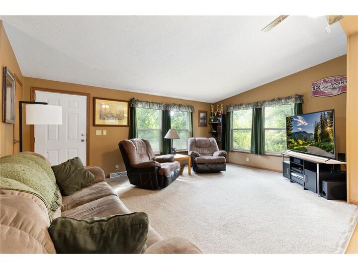 Property Photo: 969 Dosh Road MN 56449