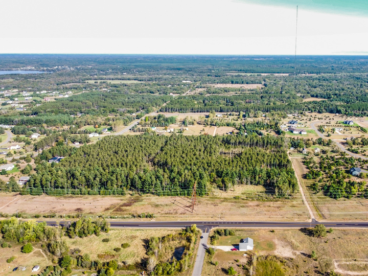 Property Photo:  17511 County Road 83  MN 55309 