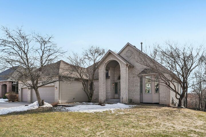 Property Photo:  2701 Ashley Terrace  MN 55112 