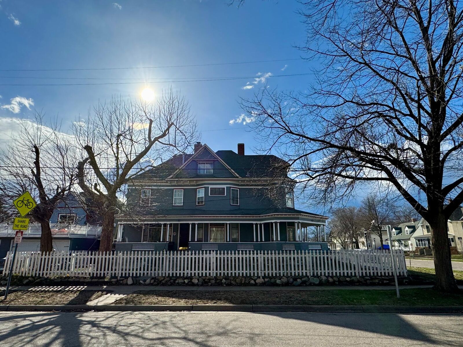 Property Photo: 1464 Minnehaha Avenue W MN 55104