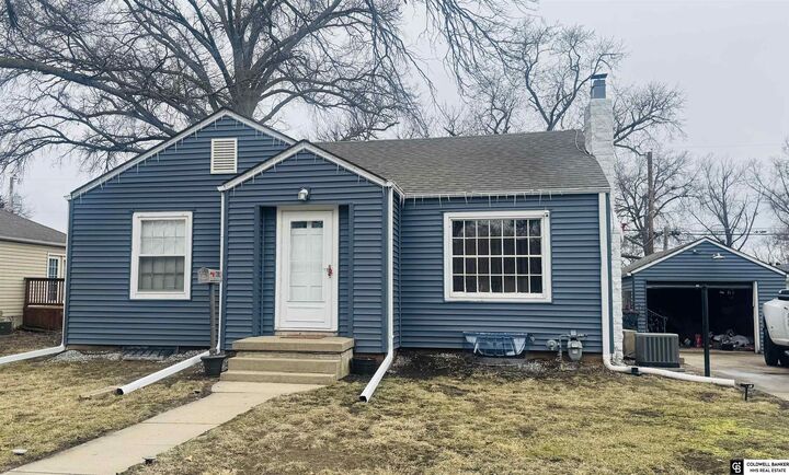 Property Photo:  1015 N 13th Street  NE 68310 