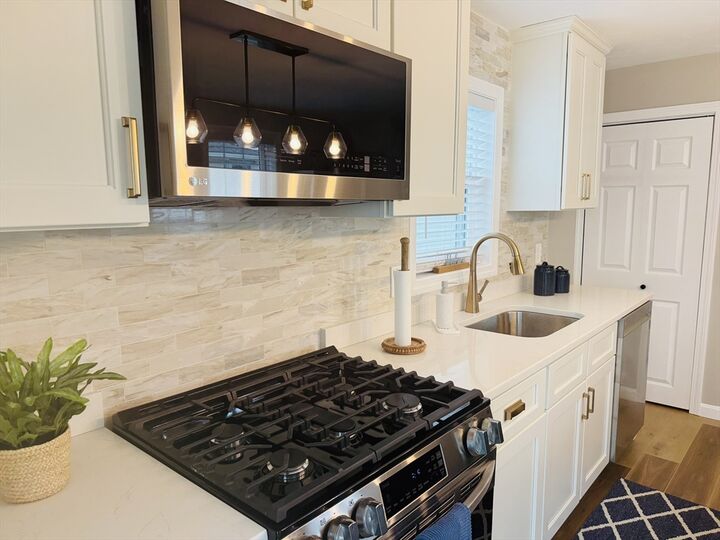 Property Photo:  230 Cedar Ave  RI 02871 