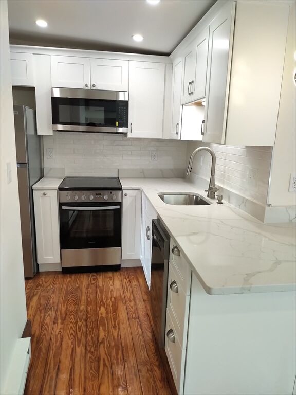Property Photo:  50 Waltham St 11  MA 02118 