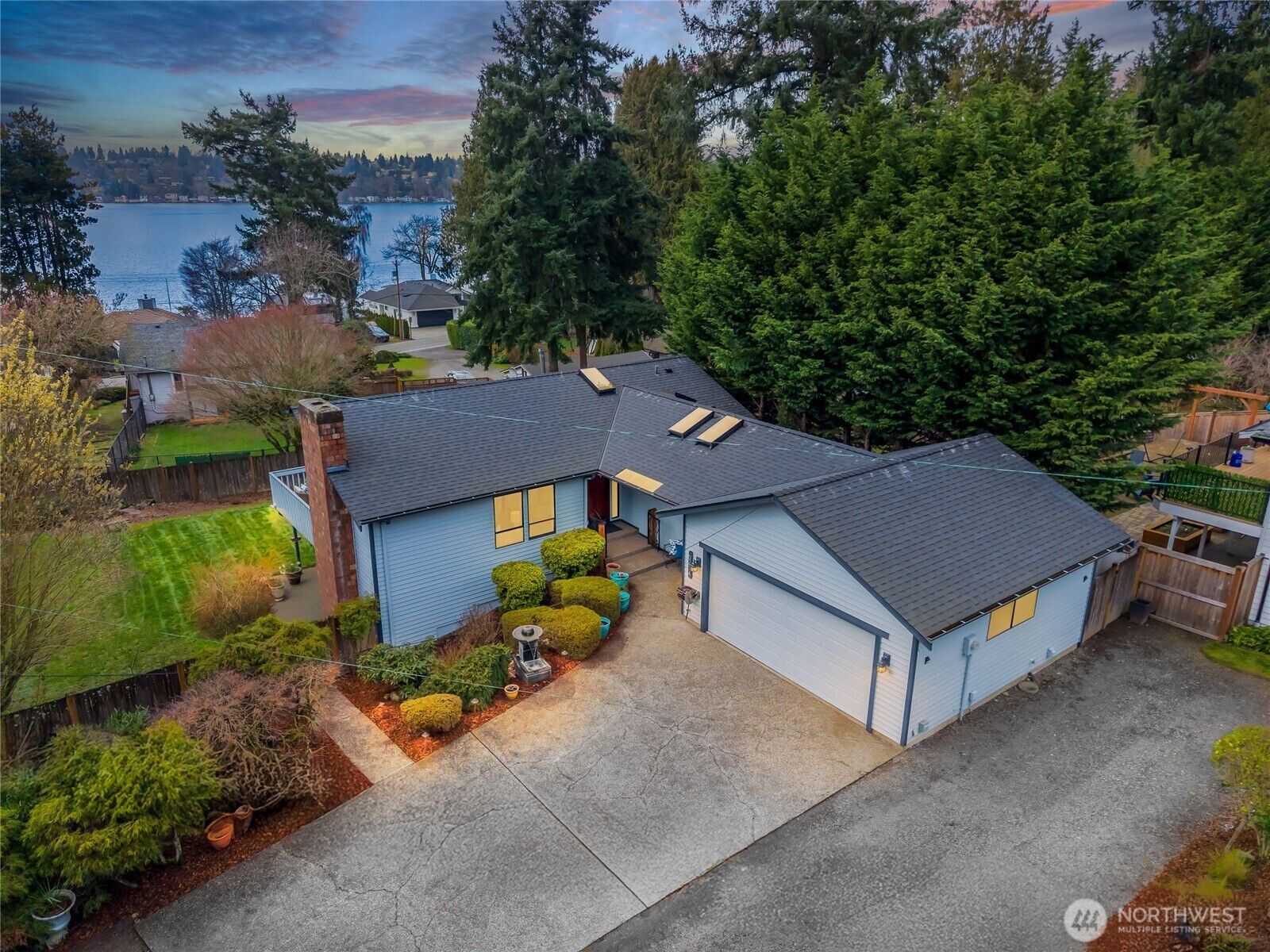 Property Photo:  6214 NE 129th Street  WA 98034 