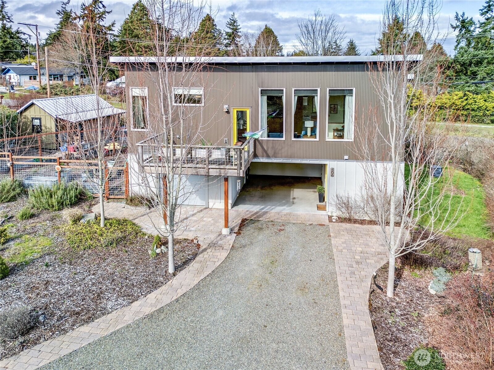 Property Photo:  406  Discovery Road  WA 98368 