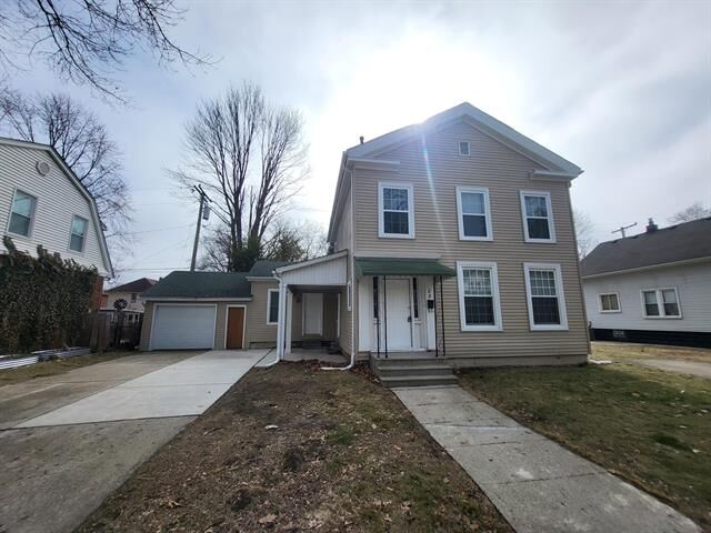 Property Photo: 23 Ferrin Place MI 48043