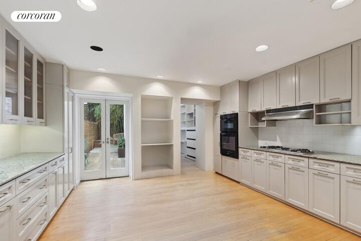 Property Photo:  115 W 87th Street  NY 10024 