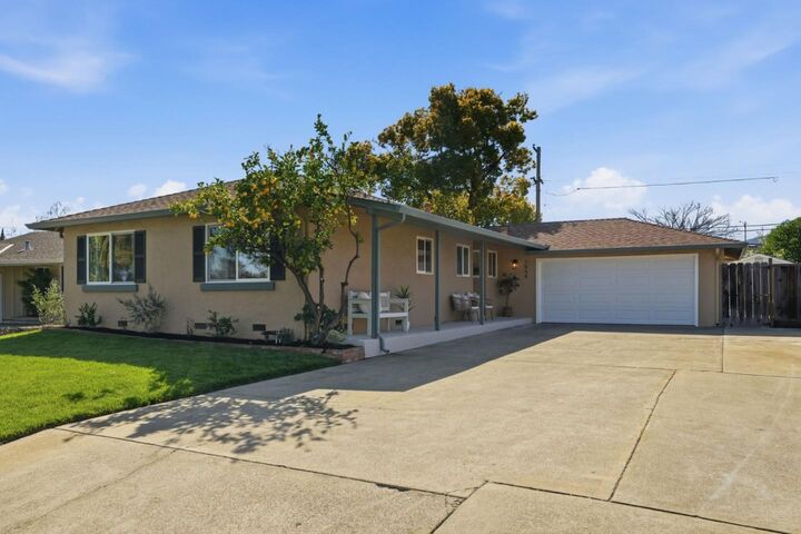 Property Photo:  1554 Calinoma Drive  CA 95118 