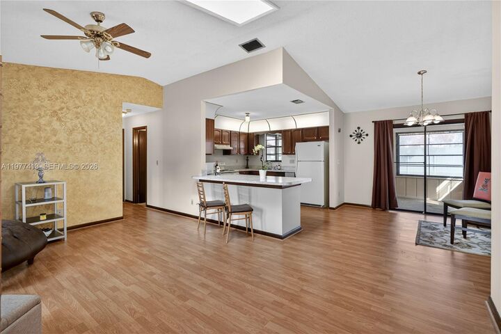 Property Photo: 281 NE Greenbrier Ave FL 34983