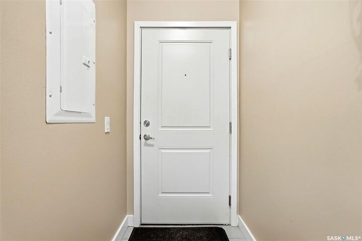 Property Photo: 2255 Angus Street 301 SK S4T 2A3
