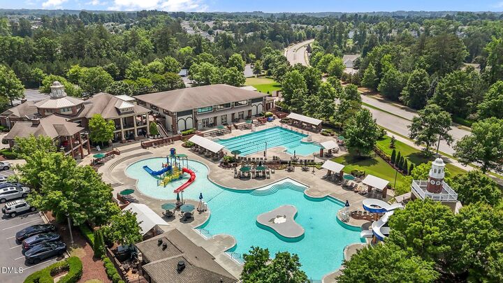 Property Photo:  2021 Remington Oaks Circle  NC 27519 