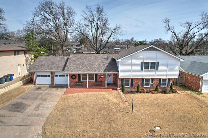 Property Photo:  3755 S Braden Avenue  OK 74135 