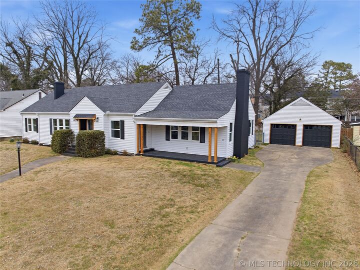 Property Photo: 2630 Columbus Avenue OK 74401