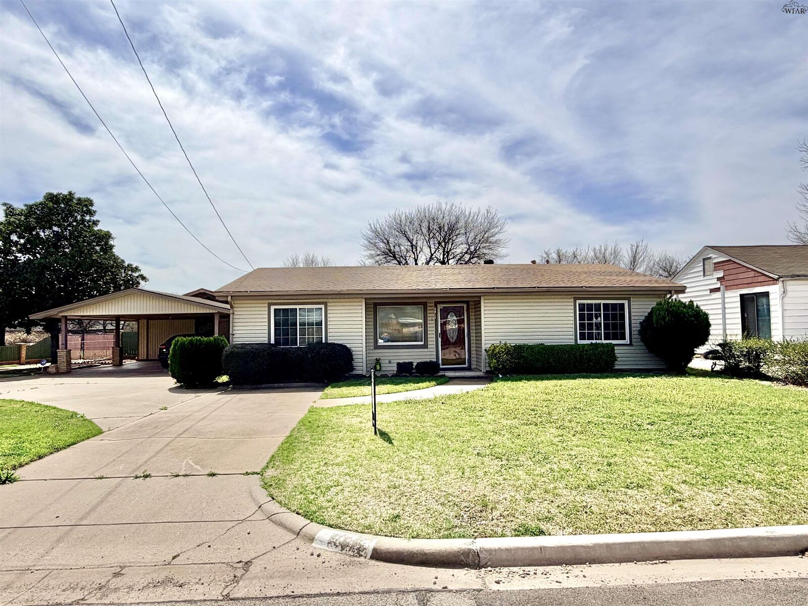 Property Photo: 3011 Borton Street TX 76306