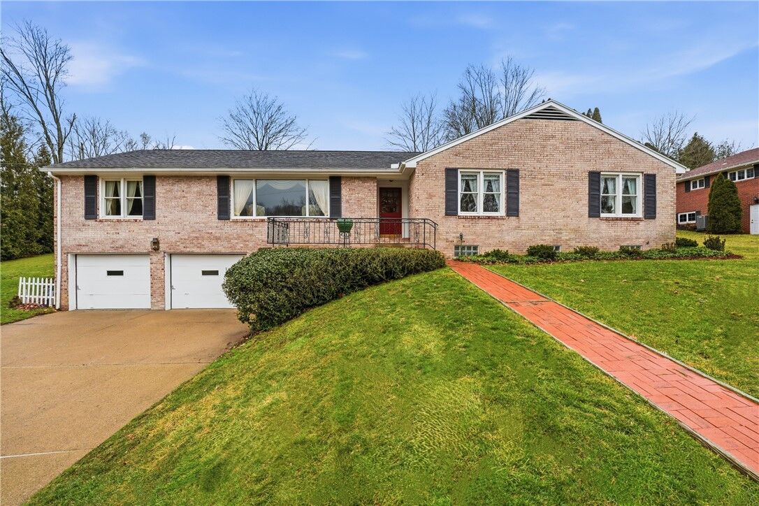 Property Photo:  114 Whitehill Dr  PA 16105 