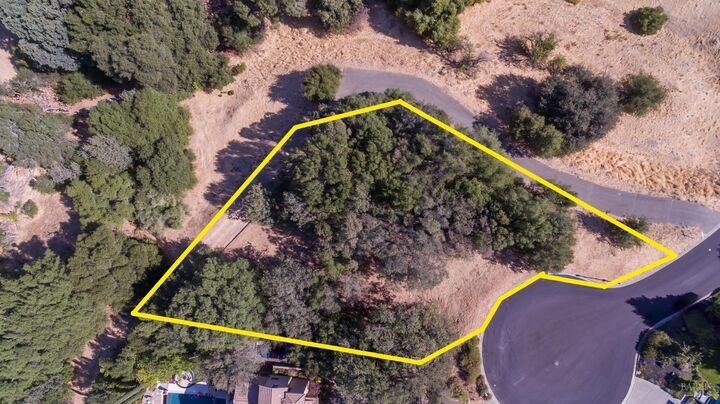 Property Photo:  2030 Pinecrest Court  CA 95688 