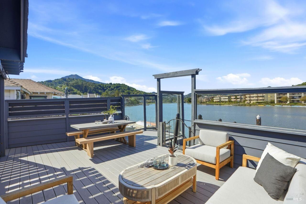 Property Photo:  21 Boardwalk One  CA 94939 