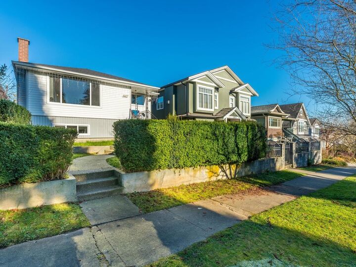 Property Photo: 447 E 30th Avenue BC V5V 2V5