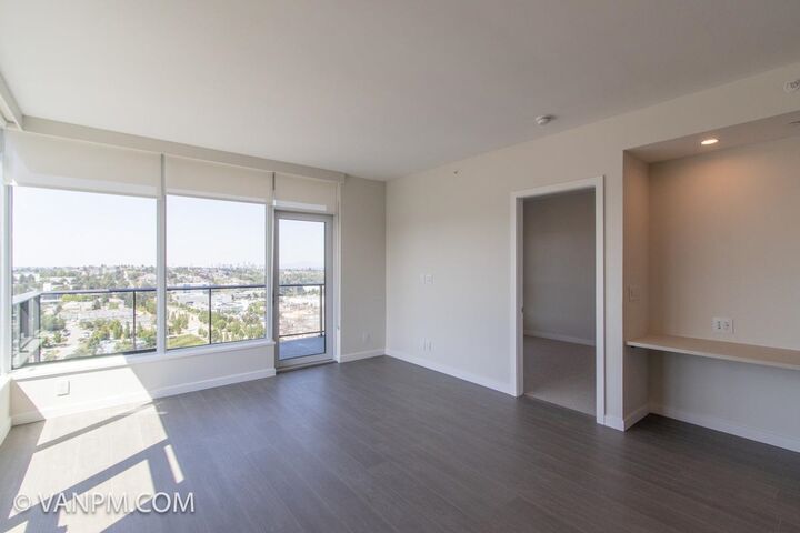 Property Photo: 2186 Gilmore Avenue 1702 BC V5C 0N7