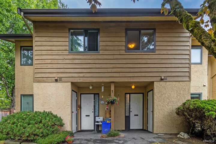Property Photo: 6100 Tiffany Boulevard 27 BC V7C 5A8