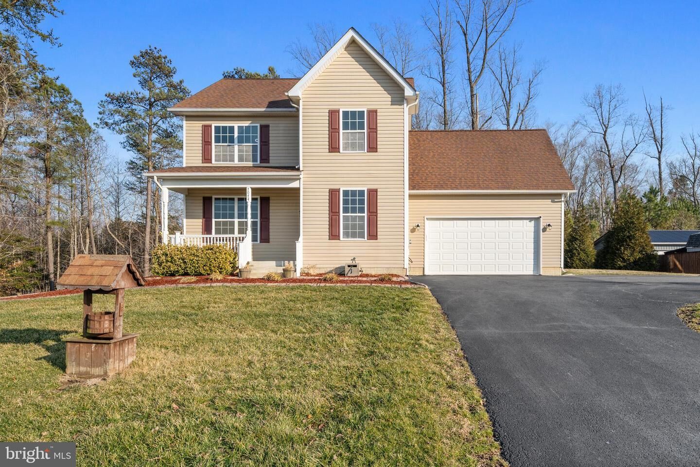 Property Photo: 7074 Quicktree Farm Court MD 20637