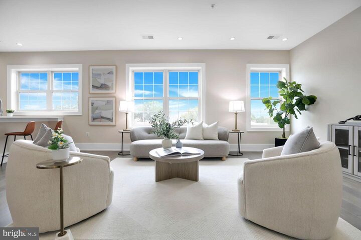 Property Photo:  16 17th Street NE 312  DC 20002 