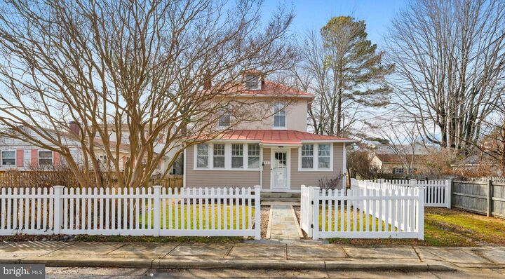 Property Photo: 8832 Dayton Avenue MD 20714