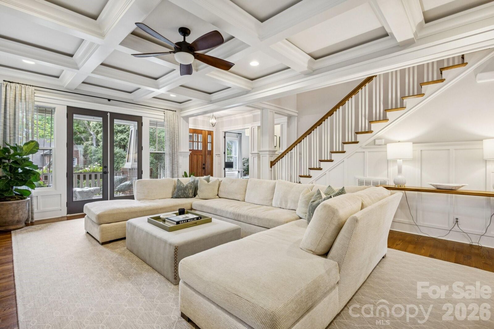 Property Photo:  2221 Kenmore Avenue  NC 28204 