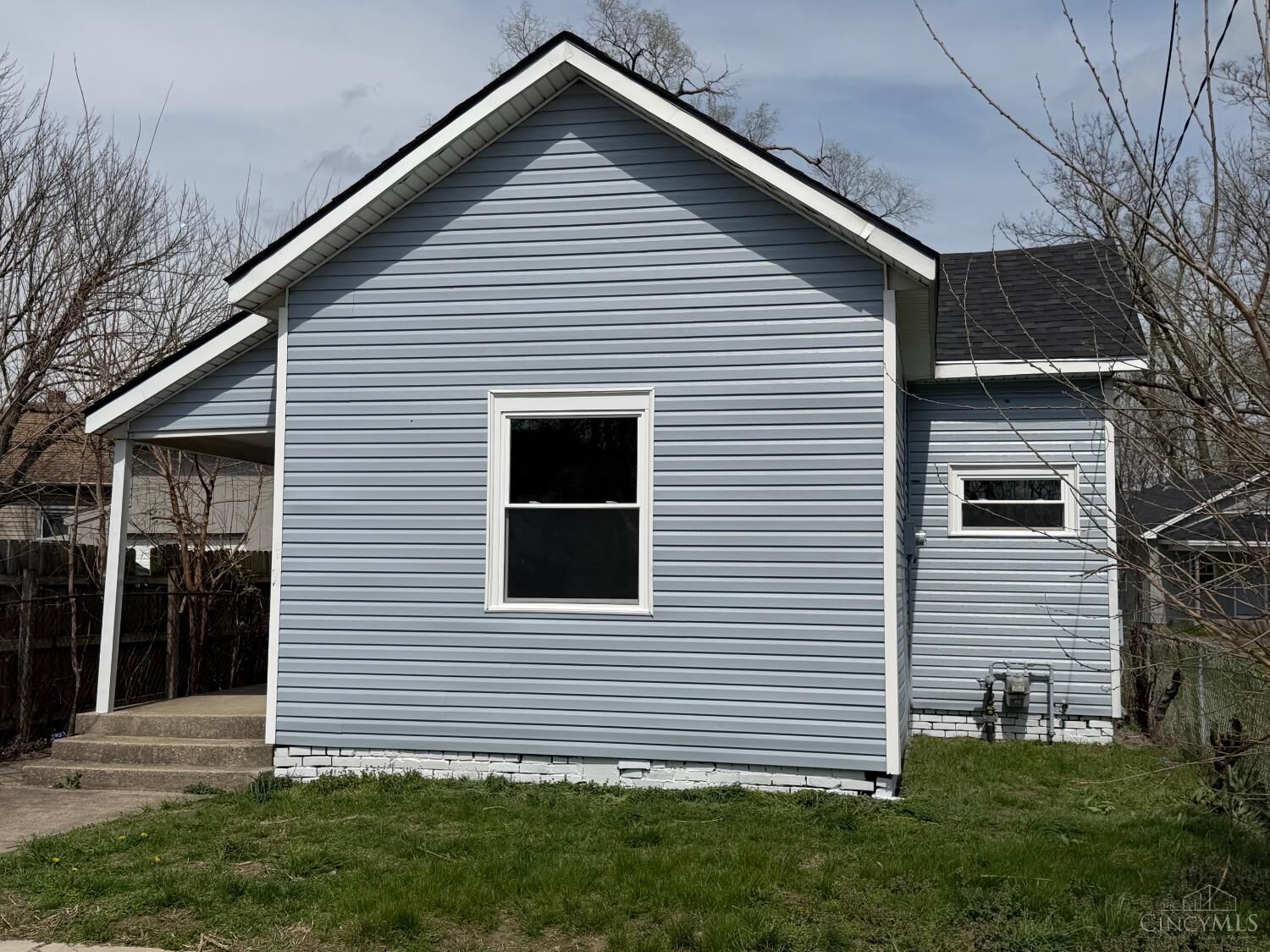 Property Photo:  1803 North Avenue  OH 45042 