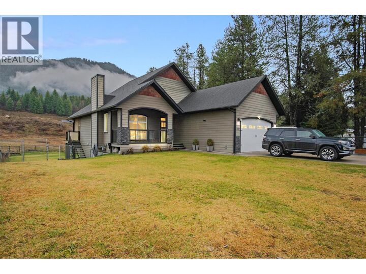 Property Photo:  892 Waterloo Road  BC V1N 4K8 