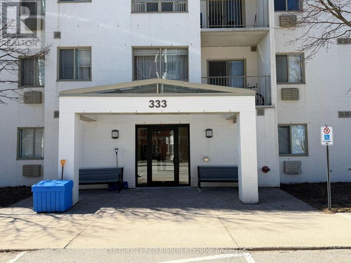 Photo de la propriété:  333 Commissioners Road West 1001  ON N6J 4X7 