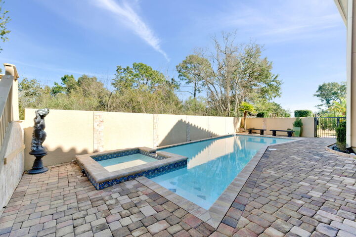 Property Photo:  2 Colley Cove Drive  FL 32561 