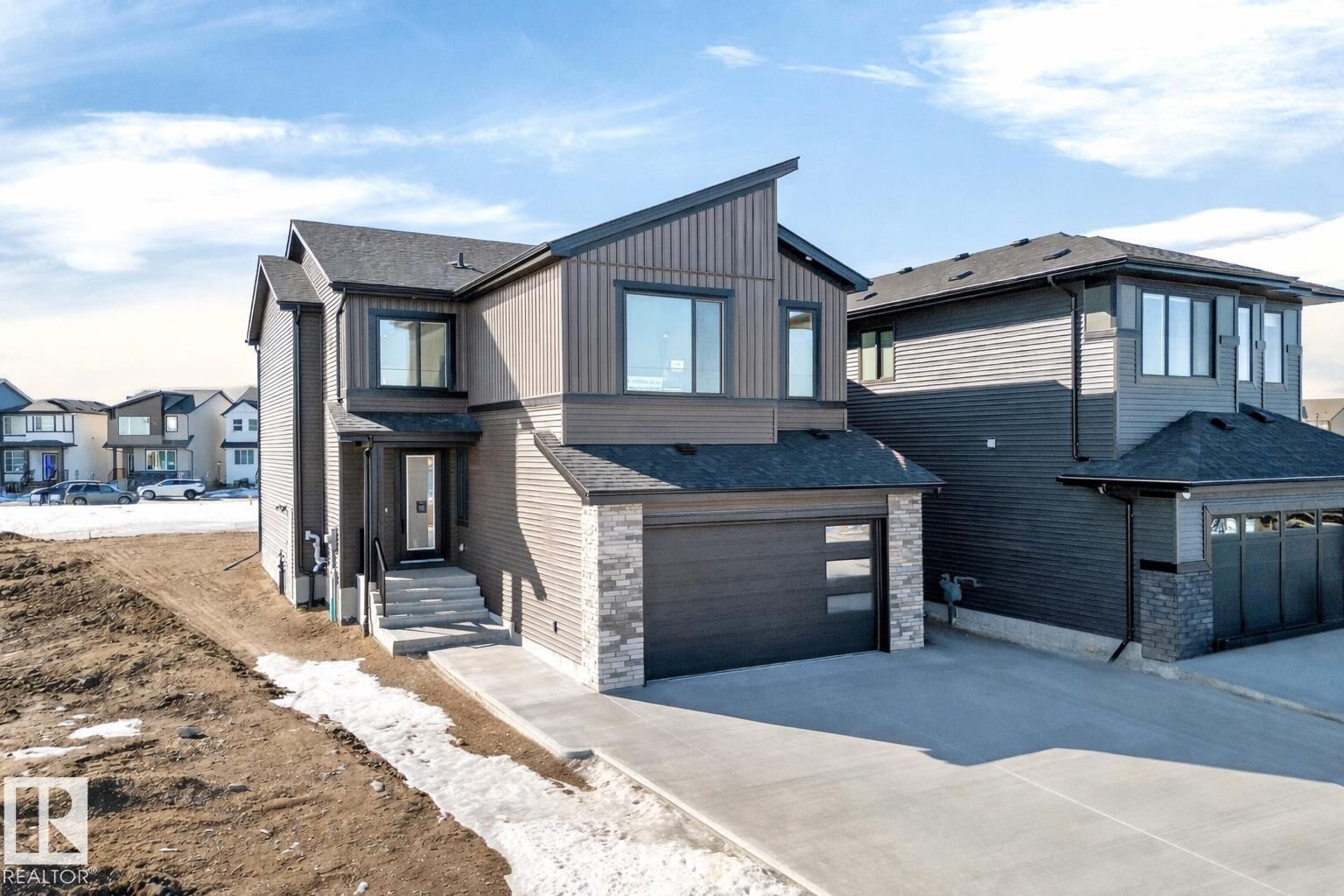 Property Photo: 211 Paterson Link Link SW AB T6W 5V3