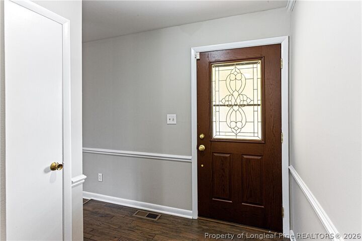 Property Photo:  1429 Paisley Avenue  NC 28304 