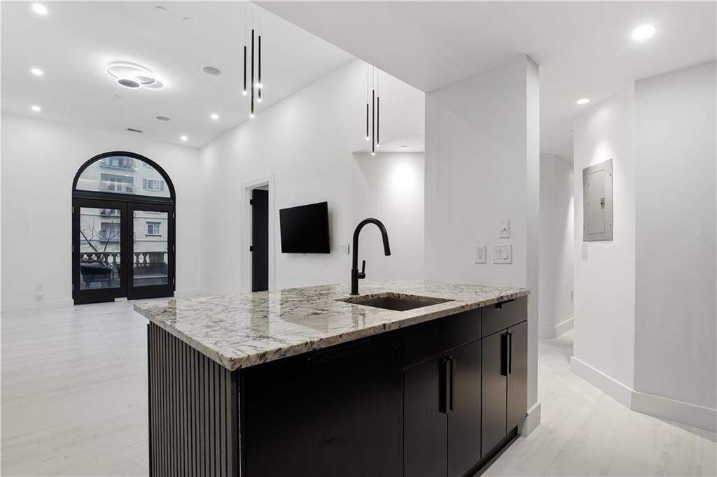 Property Photo: 199 14th Street NE 103 GA 30309