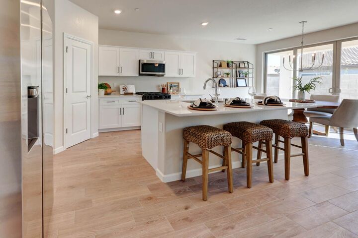 Property Photo:  2439 E O'Keefe Drive  CA 93720 