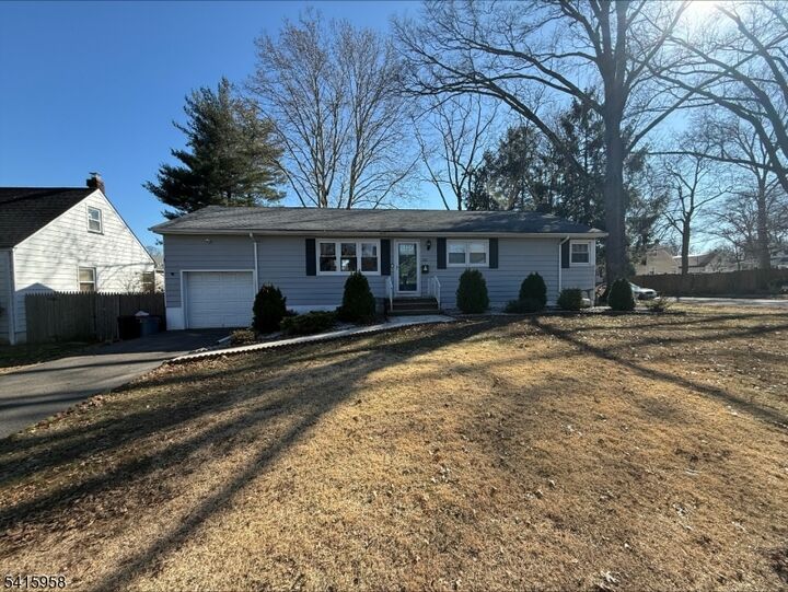 Property Photo:  1110 Elm Ter  NJ 07065 