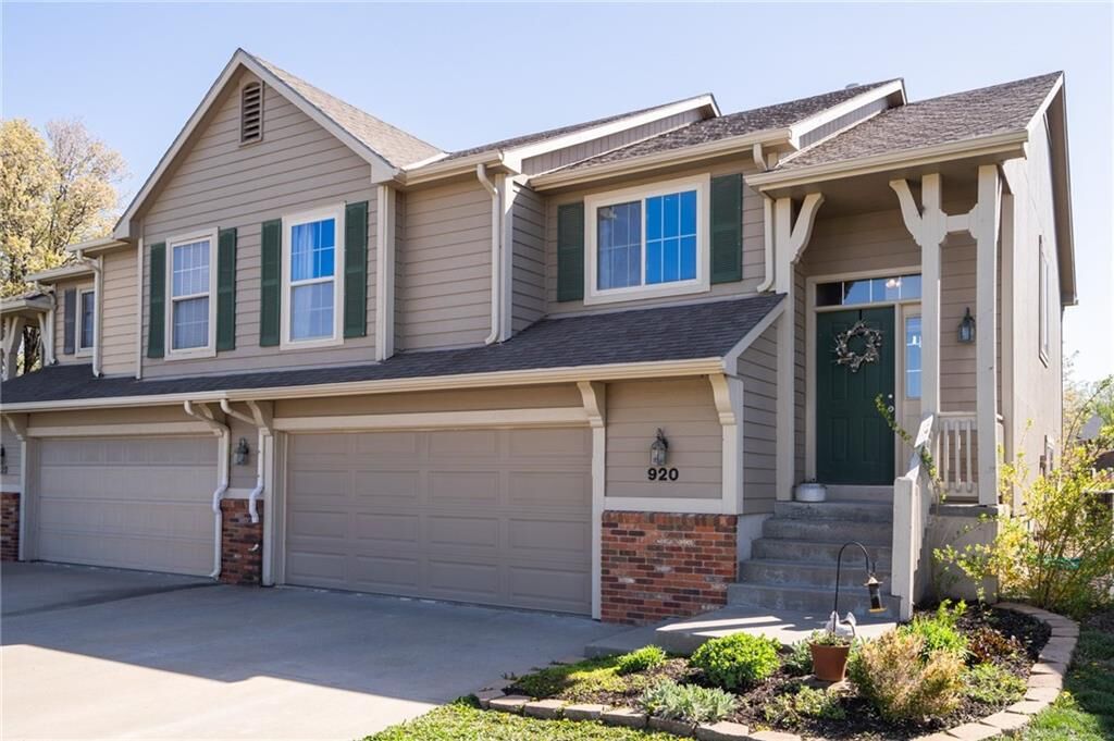Property Photo: 920 Deer Ridge Court KS 66006