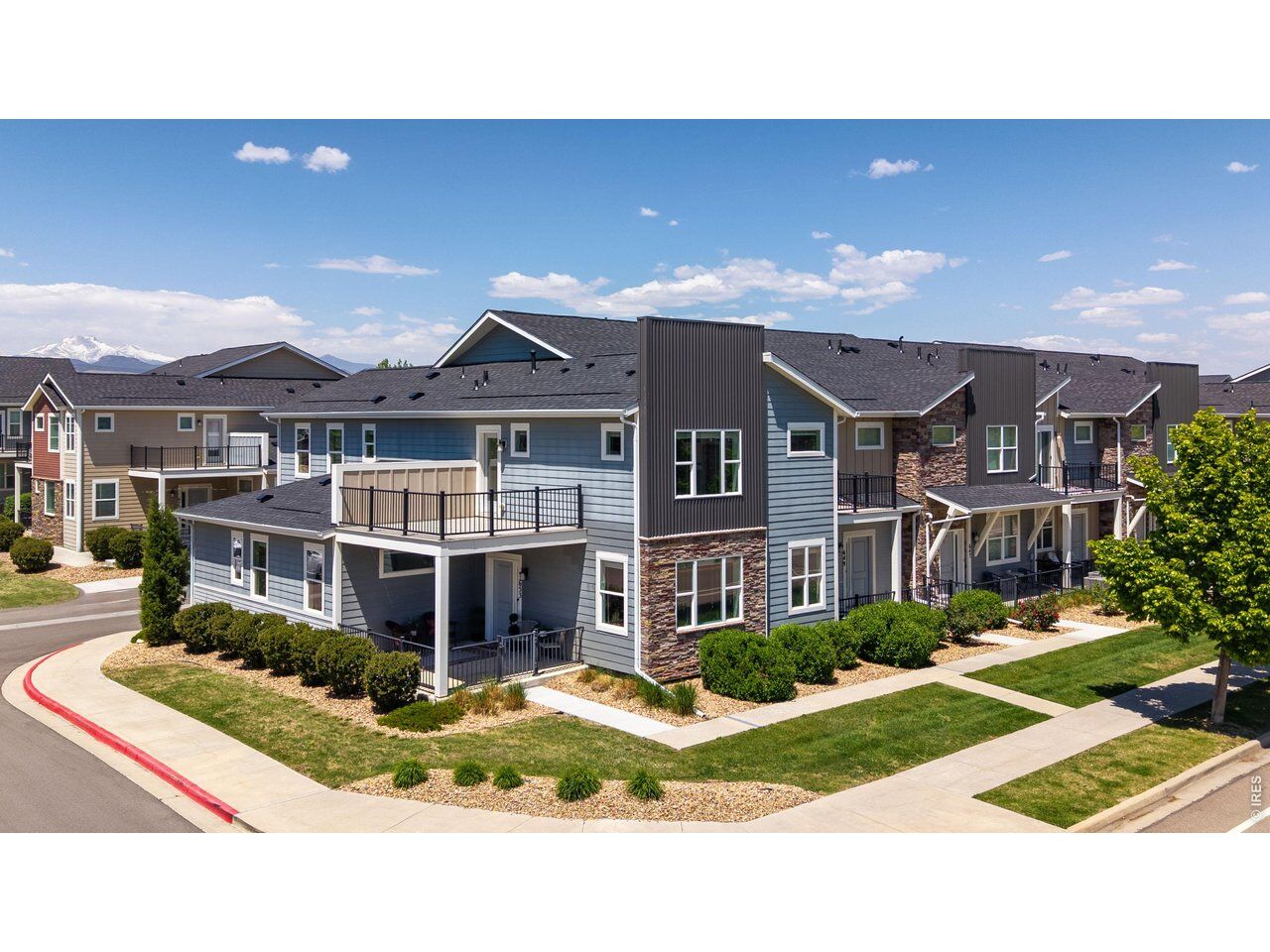 Property Photo: 653 Grandview Mdws Dr CO 80503