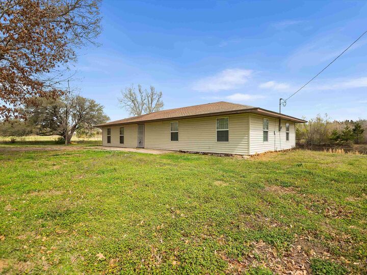 Property Photo:  7693 S County Road 374  TX 75654 