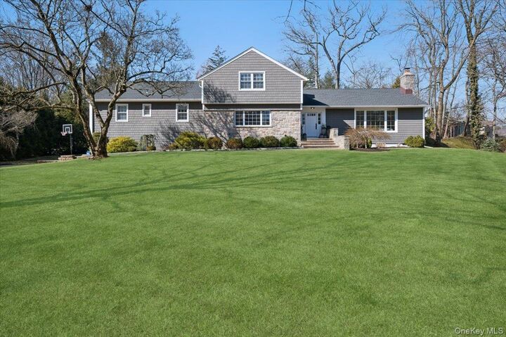 Property Photo:  31 Priory Lane  NY 10803 