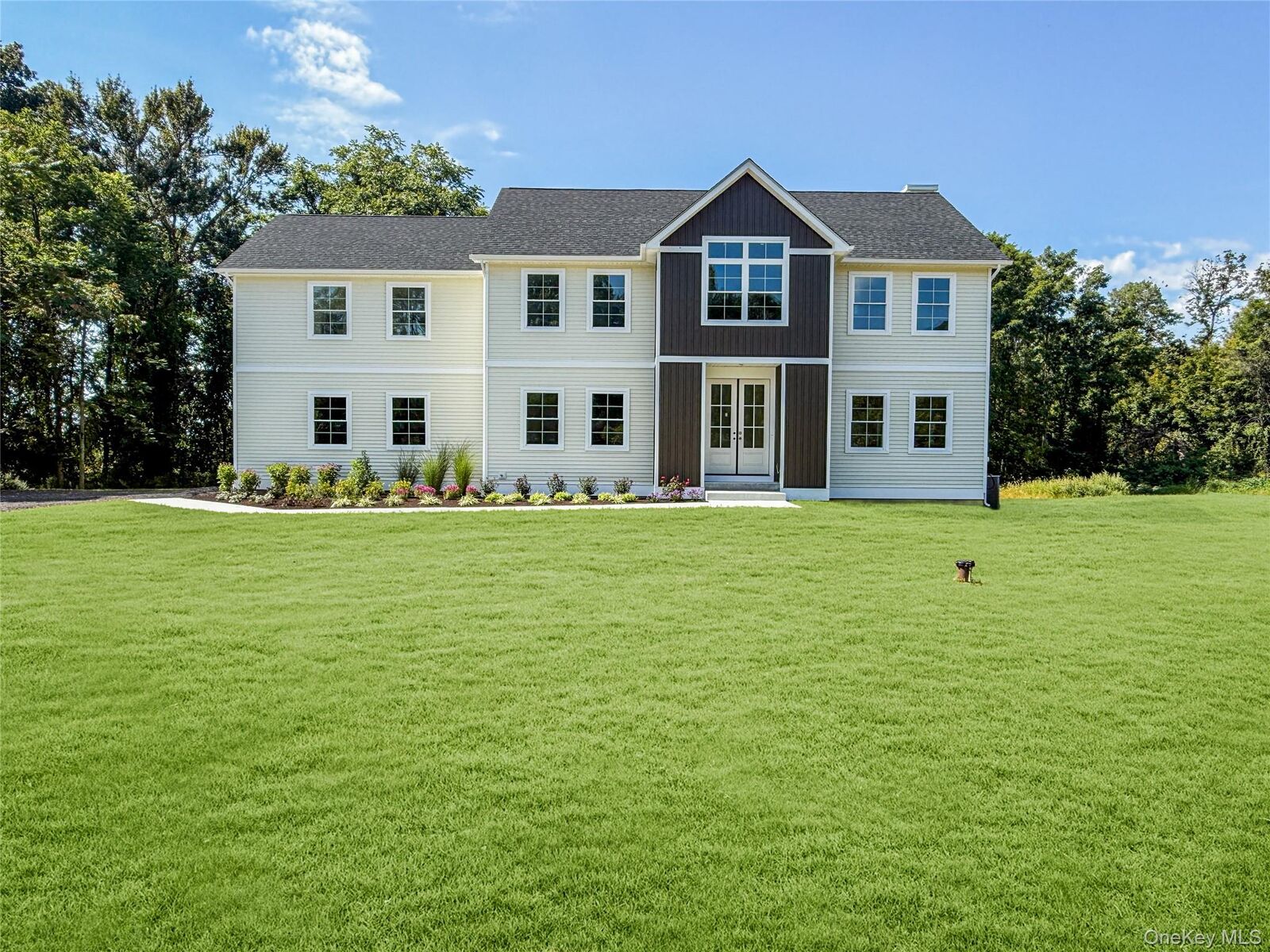 Property Photo:  7 Morrow Court  NY 12586 