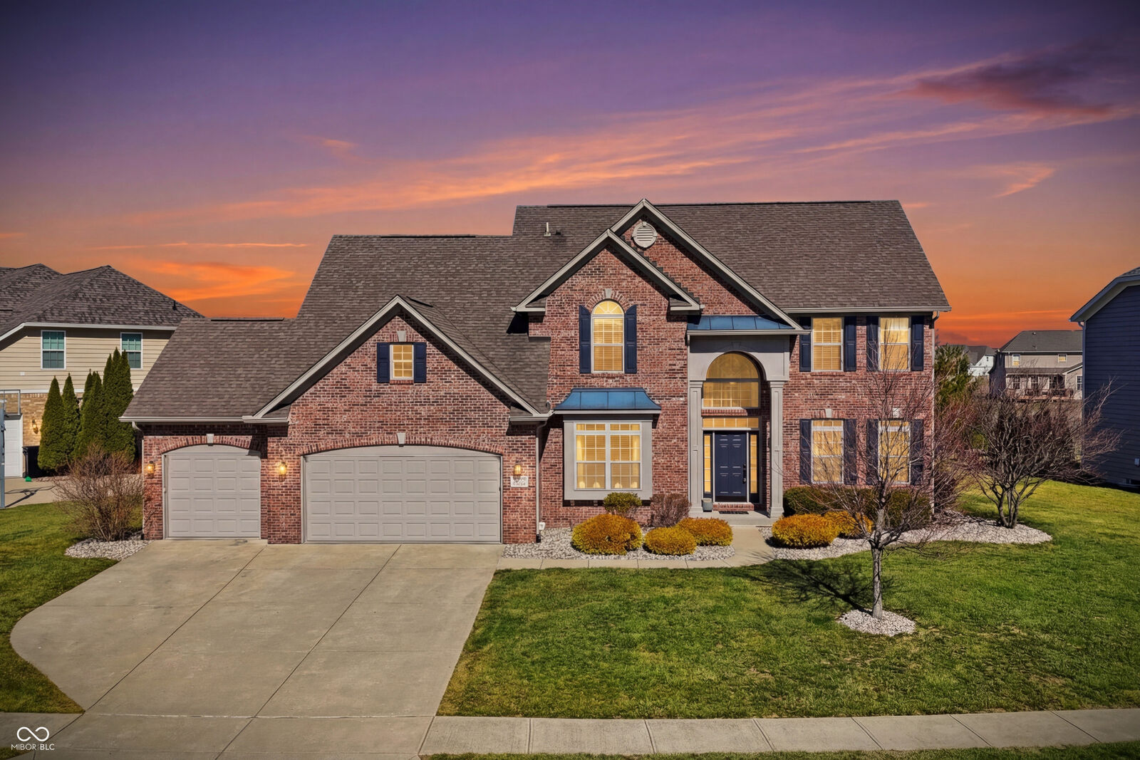 Property Photo:  5685 Sunnyvalle Drive  IN 46106 