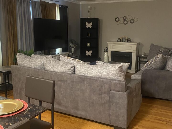 Property Photo:  3922 N 80th St  WI 53222 