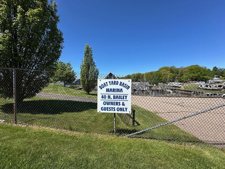 Property Photo: 40 N Bailey Avenue MI 49090